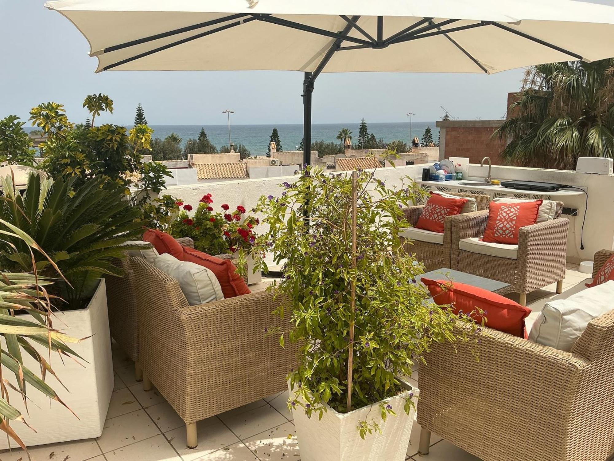 Large Villa Private Pool And Garden Near Beach Roquetas de Mar Eksteriør bilde